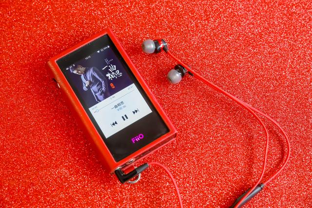 原创音色与颜值并重的入门耳机森海塞尔cx300s评测体验