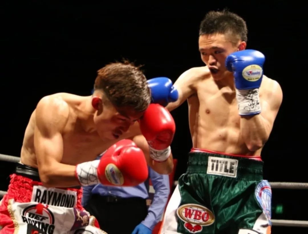 【盘州发布】盘州小伙用拳头夺得世界青年金腰带_拳击