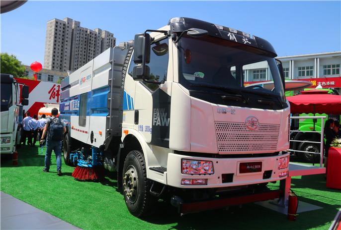 国际一流绿色城市怎么建?一汽解放8款环保展车助力雄安