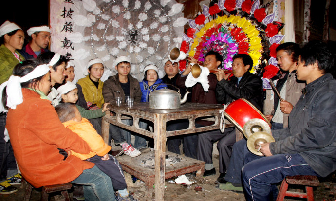 丧事喜办不为人知的安葬秘闻