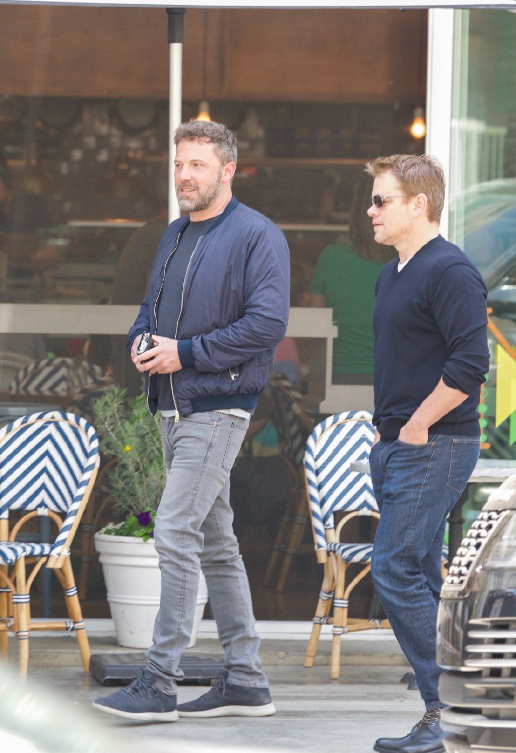 原创马特·达蒙和本·阿弗莱克相约出游,硬汉兄弟20多年的友谊让人