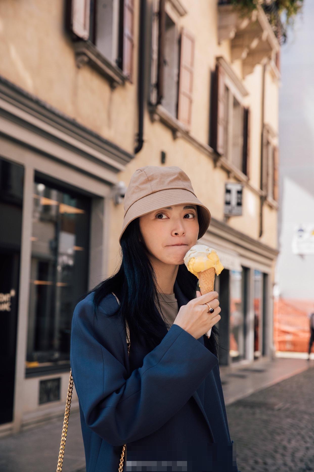 别看姚晨嘴巴大不过她这个角色冷艳动人美得很有风情