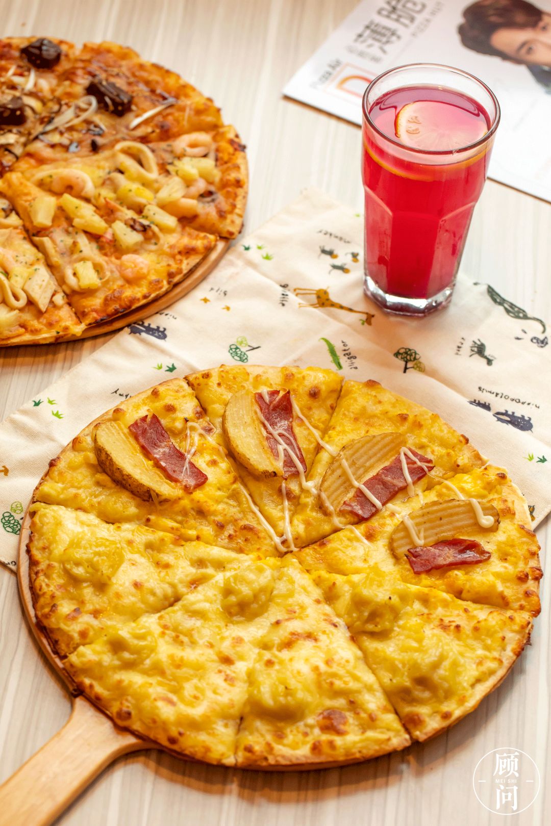 双层芝士薄脆,只有3毫米_披萨