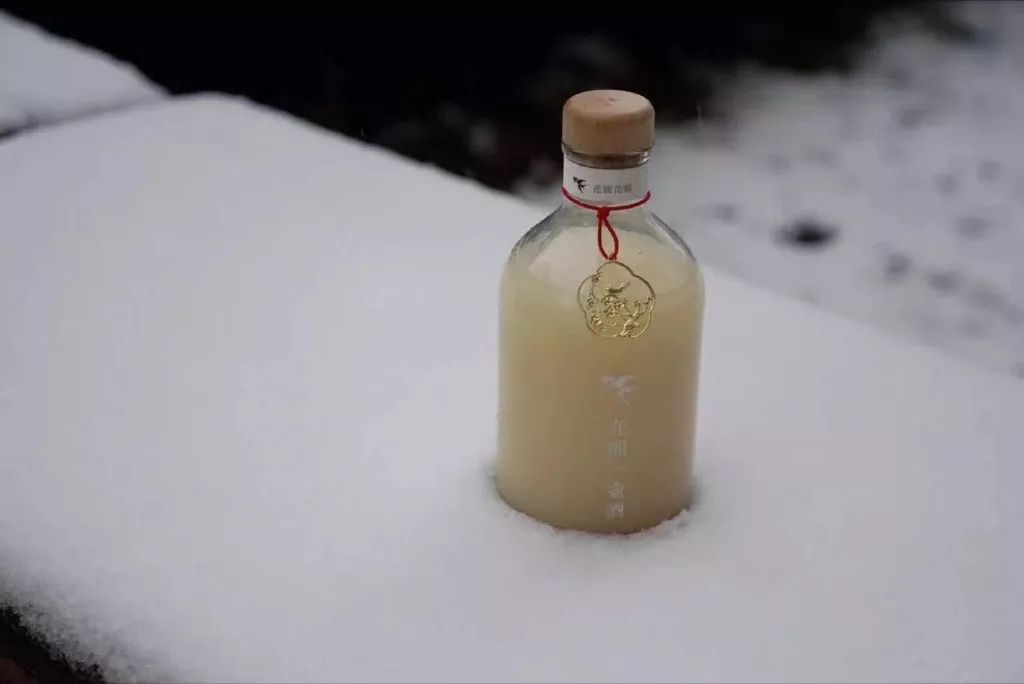 春布谷夏采蓼九月踏曲十月获稻