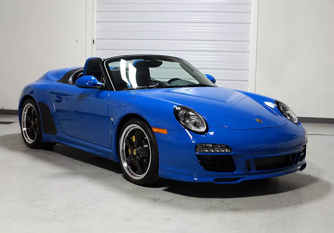 对外观的突破,保时捷发现一台经典车型需要的是情怀,因此到了997时代