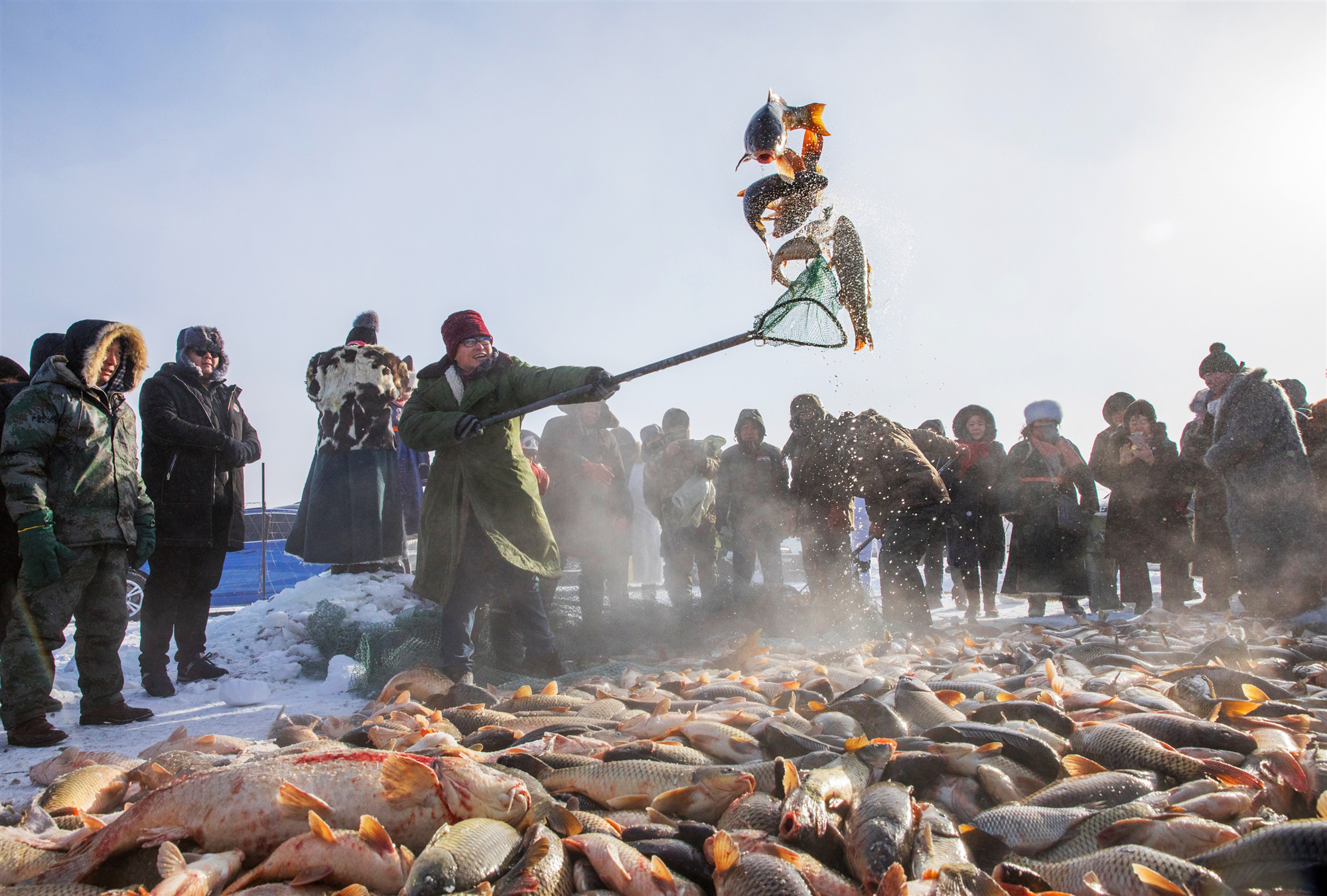 呼伦贝尔诺干湖渔猎文化节拉开"银色巴尔虎"冬季旅游序幕