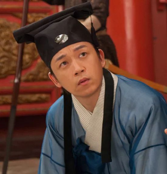 潘粤明被传新恋情离婚2000天我终于发现对待痛苦最好的方式是温柔