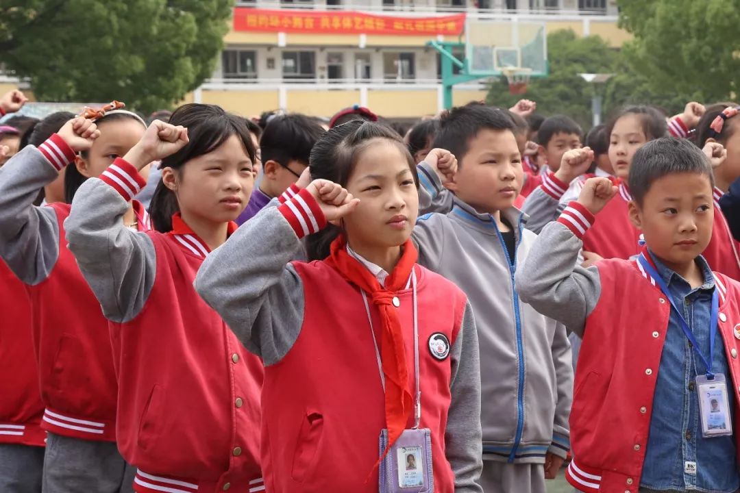 学生夏季安全百日倒计时环山小学启动夏季安全百日倒计时暨消防疏散