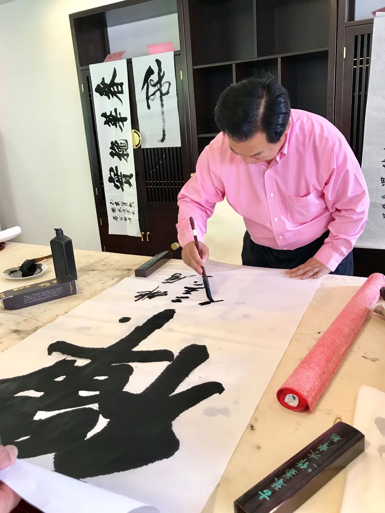 翰墨佛缘书法家杨永法向苏州石公寺捐赠佛经手稿及书法作品