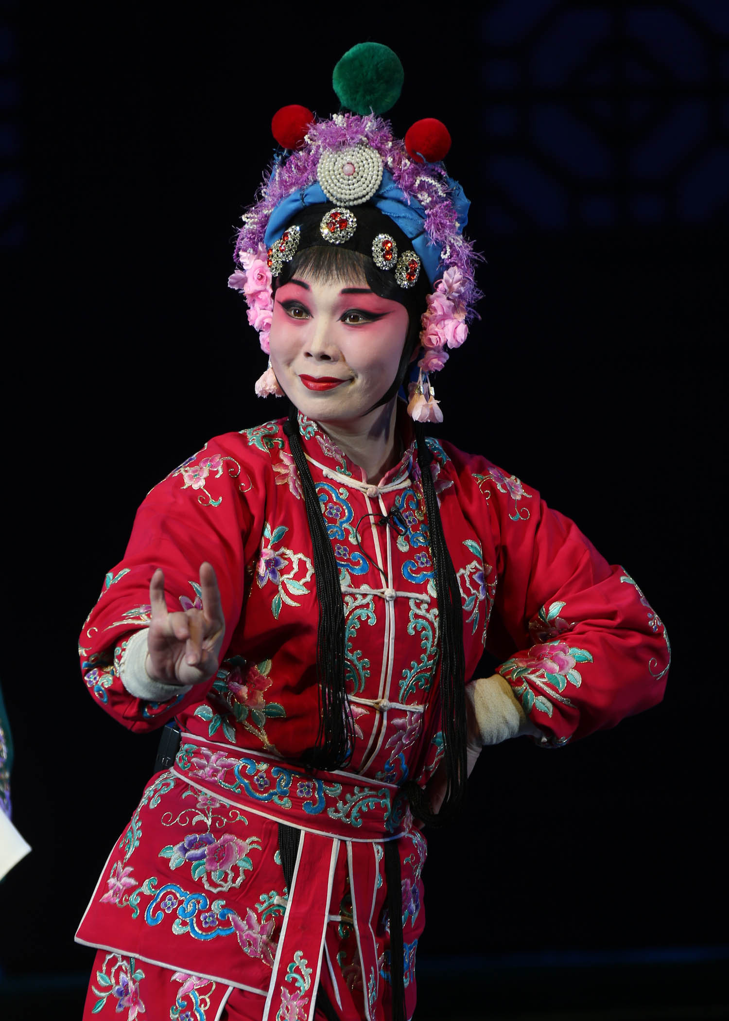 上党落子《穆桂英挂帅》在潞州剧院表演整场演出叫好声不断