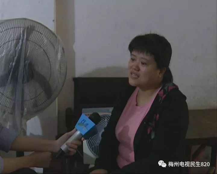 陈丽影说,只要能感受到儿子半点儿的回应,自己都会感动得泪流满面.