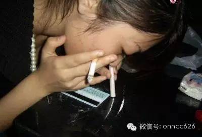 小心身边有这些症状的人毒品太可怕了