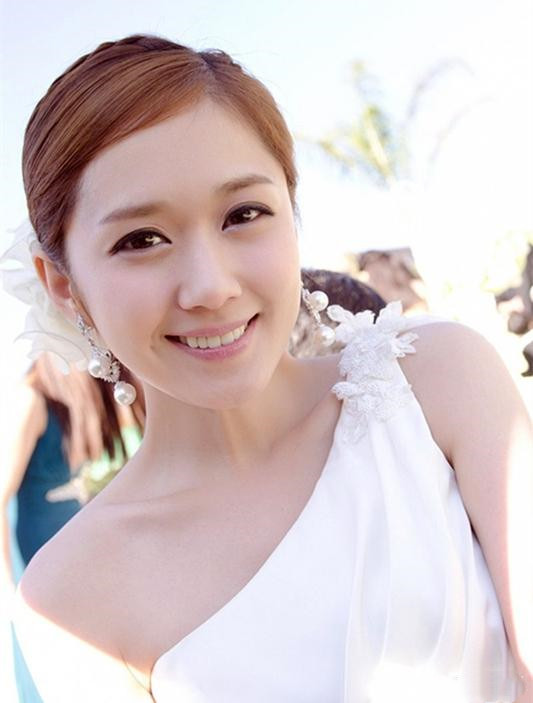 女明星童颜赵丽颖杨幂刘亦菲的特征说不定你也有这些特质
