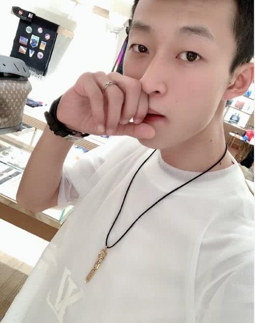 祁天道称不想得罪任何人表示一直有人带他节奏网友不能忍