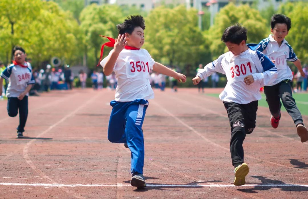 第437期运动会泗泾二小春季运动会开幕啦