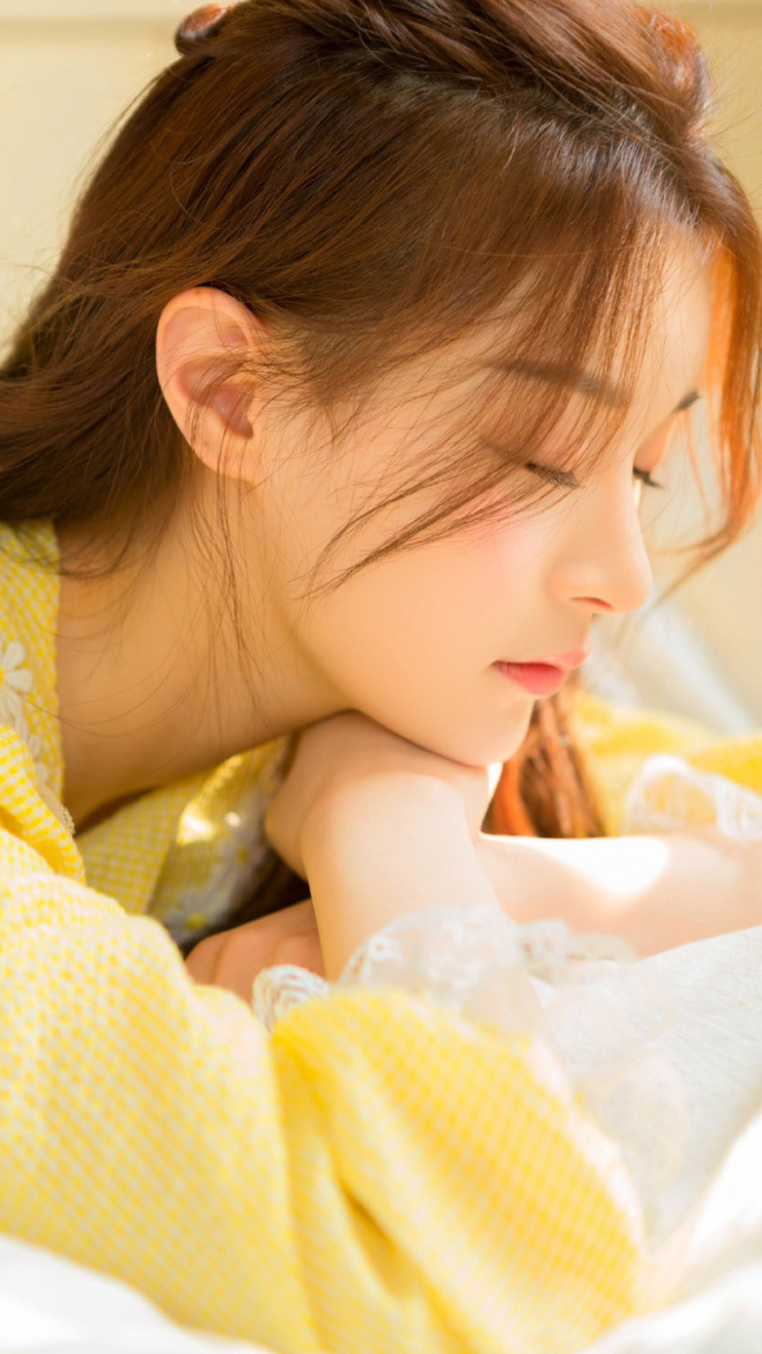 长发邻家美女甜美写真图片手机壁纸