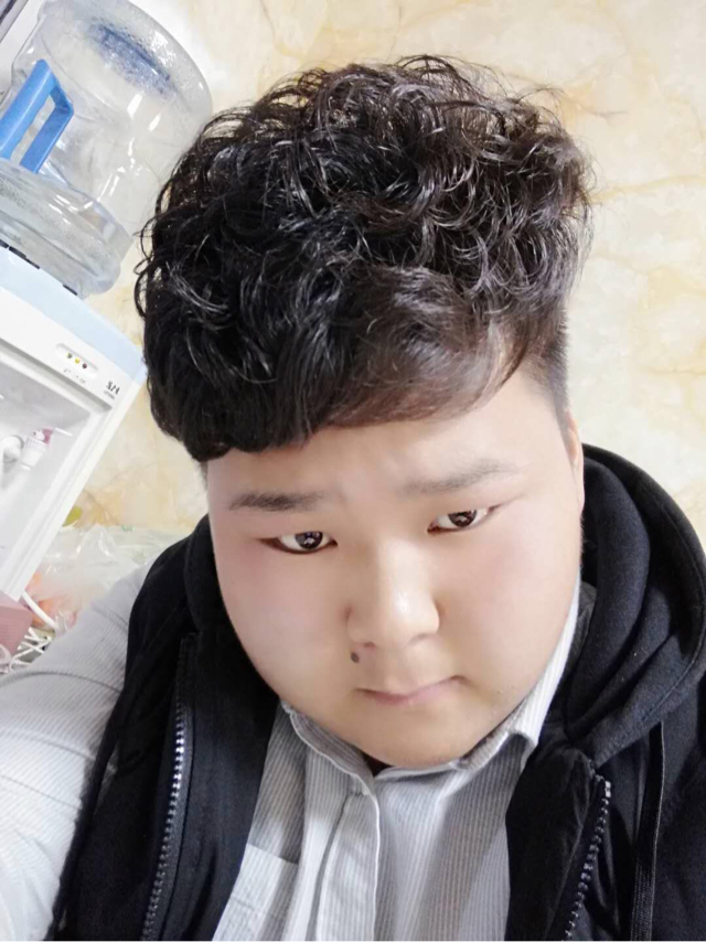 杨枭雄个人资料