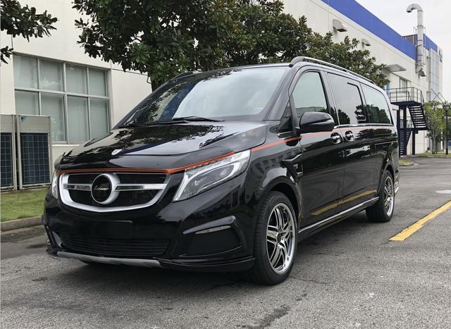 进口奔驰商务车经罗伦士定制升级带给您无限遐想