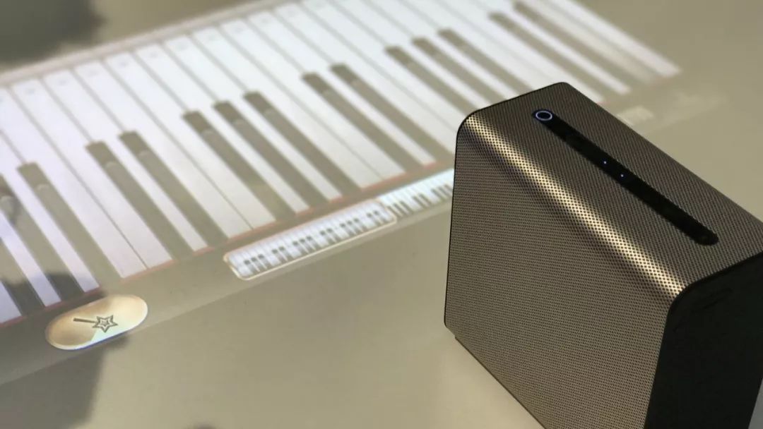 视野丨滑向未来sonyxperiatouch投影仪
