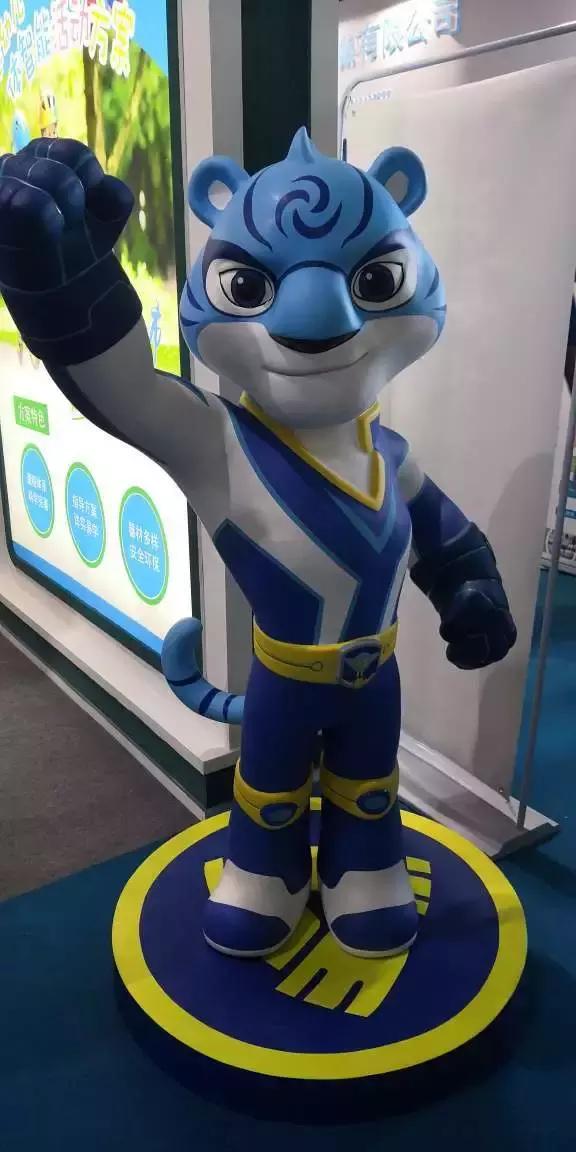 外国友人对洪恩的课程也很感兴趣哦~洪恩教育洪恩积木建构与机器人