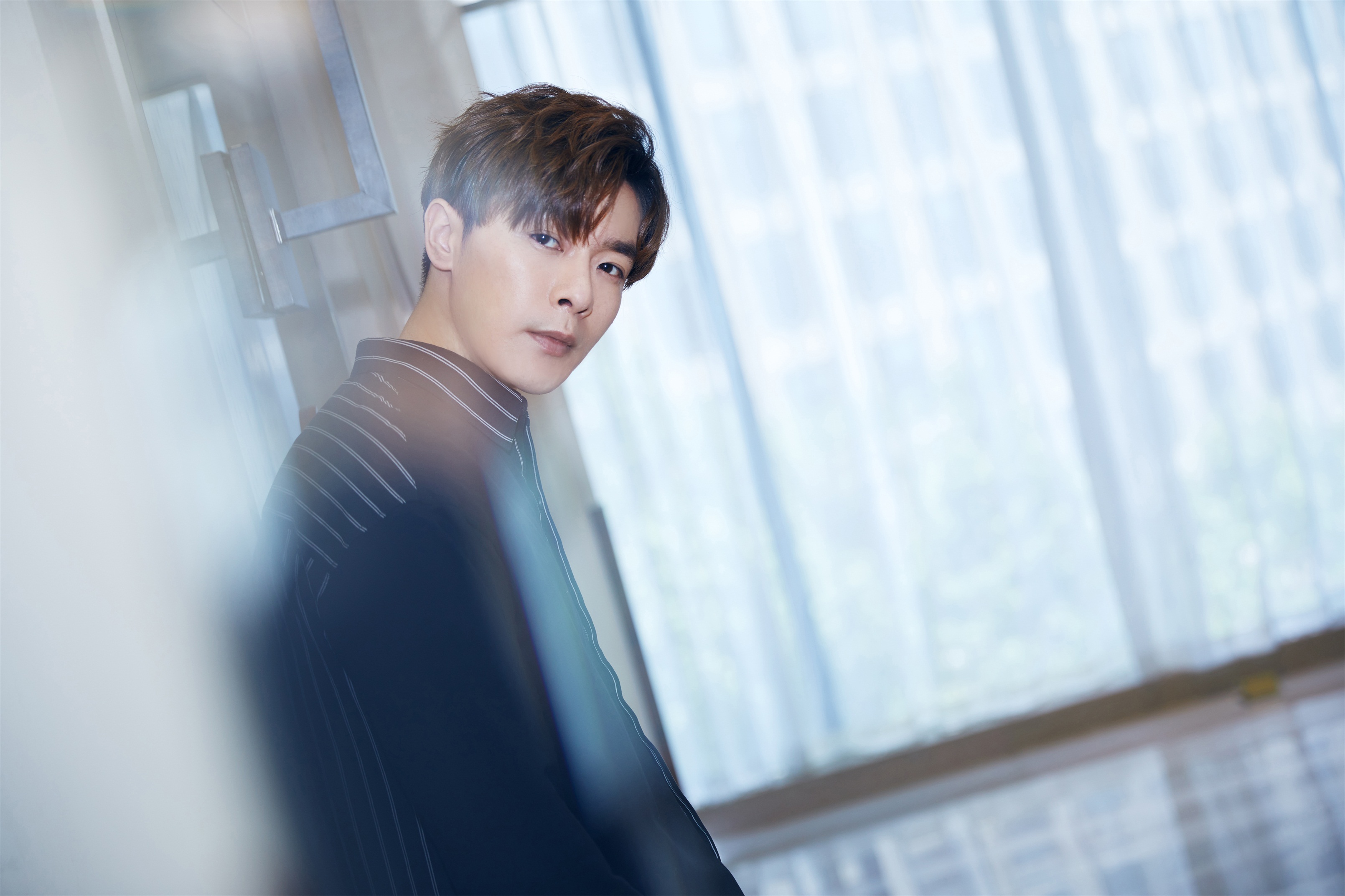 万思维亮相我要和你在一起发布会长腿暖男上线引期待