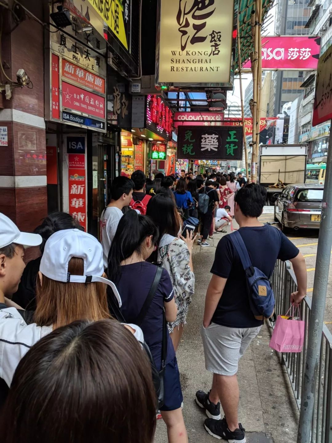 说到鹿角巷,大家的第一反应可能就是排队吧!