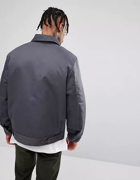 为什么说 kanye west 在 met gala 上穿着的 43 美元单品,是种反权威