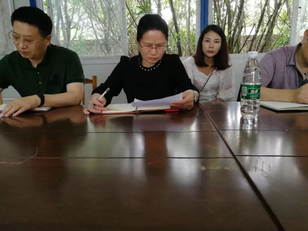 县宣传部周萍部长到茶陵图书馆调研