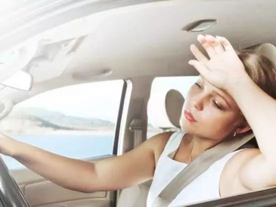 夏天坐久了闷热出汗不透气试试这款坐垫透气清凉让坐着更加舒服