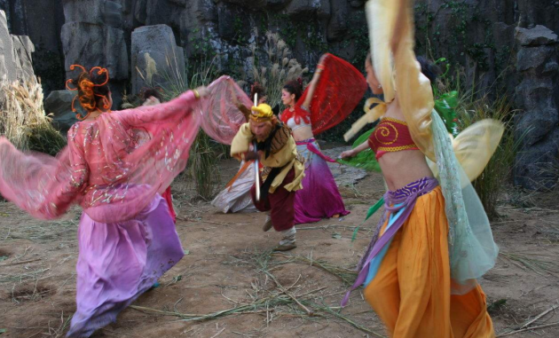 27版《西游记》被禁播,女演员穿"肚兜"拍戏?网友:这么前卫?