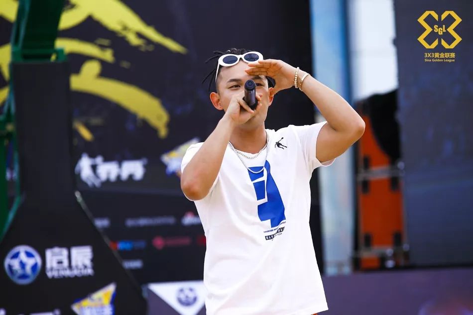 为练球请私教音乐人黄旭篮球让我享受