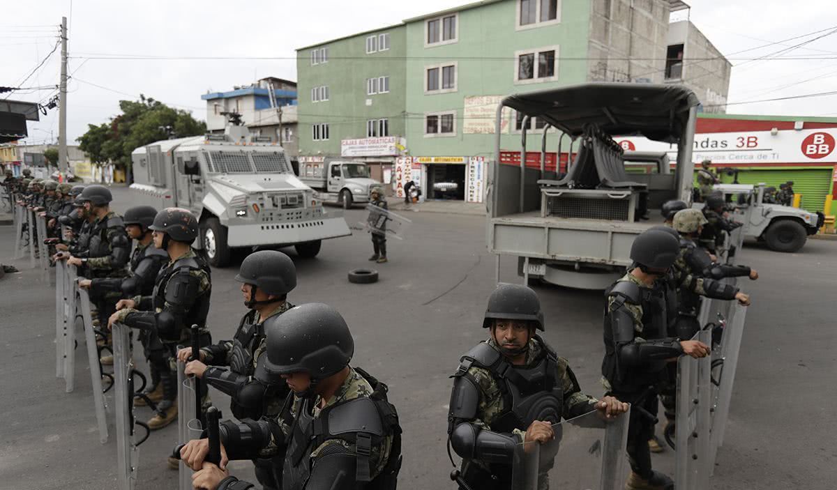 墨西哥为何毒贩丛生11名警察当街被毙三大原因与美国有关