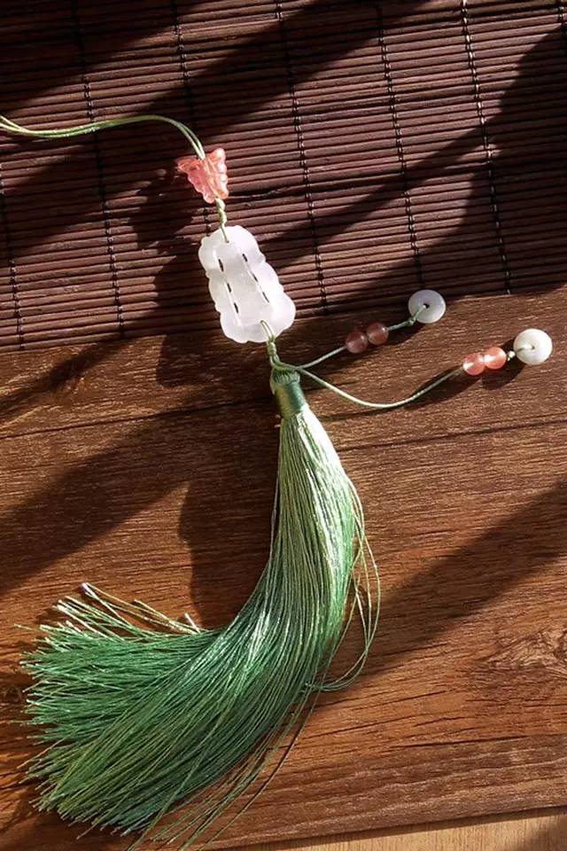 扇坠扇子上的文化名片