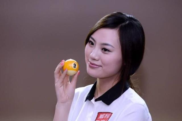 16岁就战胜潘晓婷的台球女神,创3大记录无人破,今晒照甜美动人_刘莎莎