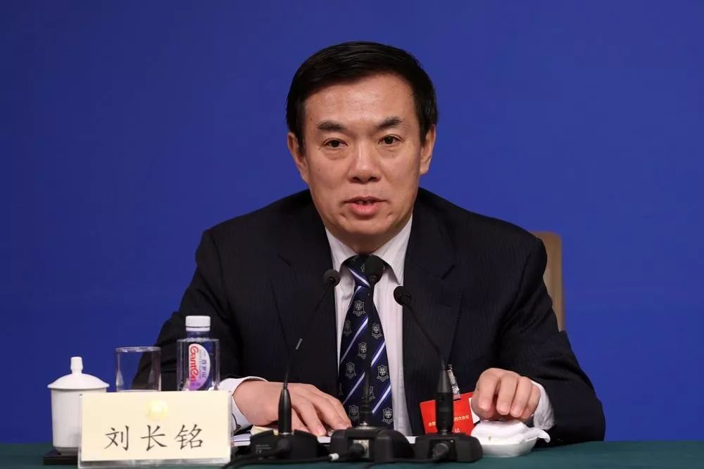 北京四中原校长凡是把孩子放在第一位等待这个家庭的多半是悲剧