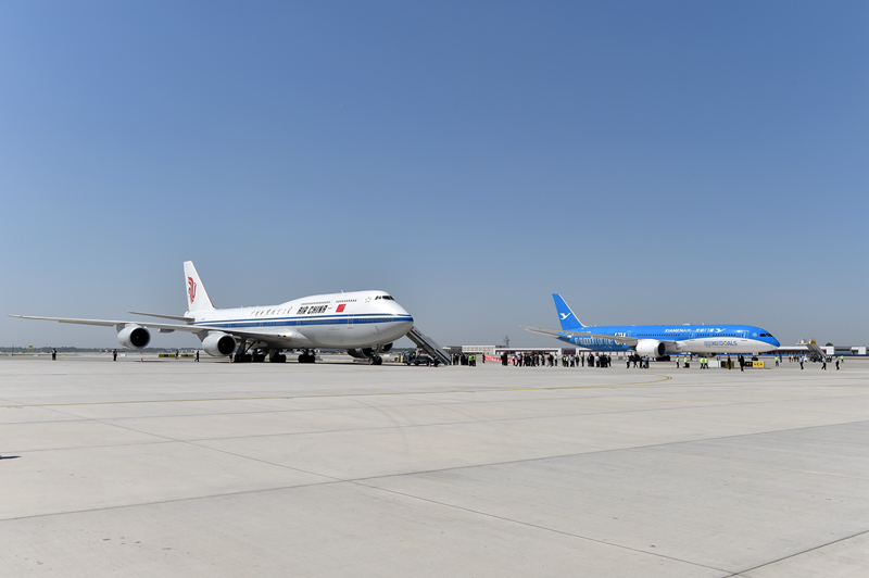 北京大兴国际机场迎来四架真机的试飞验证,南航a380,东航a350,国航