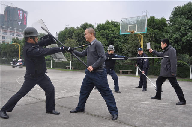 退役军人等于保安那是因为你不知道这5类职业战友们相互转告