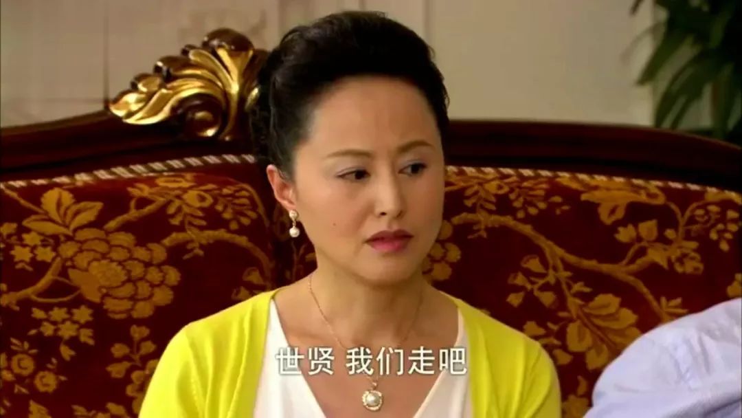 《回家的诱惑》里,洪世贤的妈妈刻薄刁钻,不数落几句林品如,一天都过