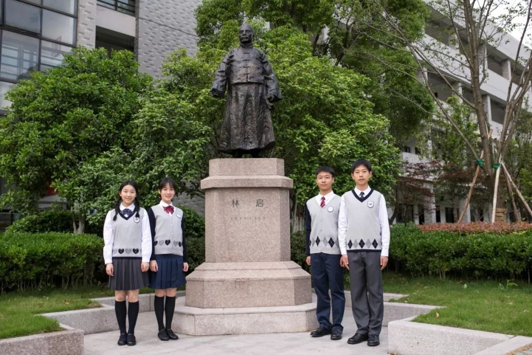 杭州第四中学校服图片