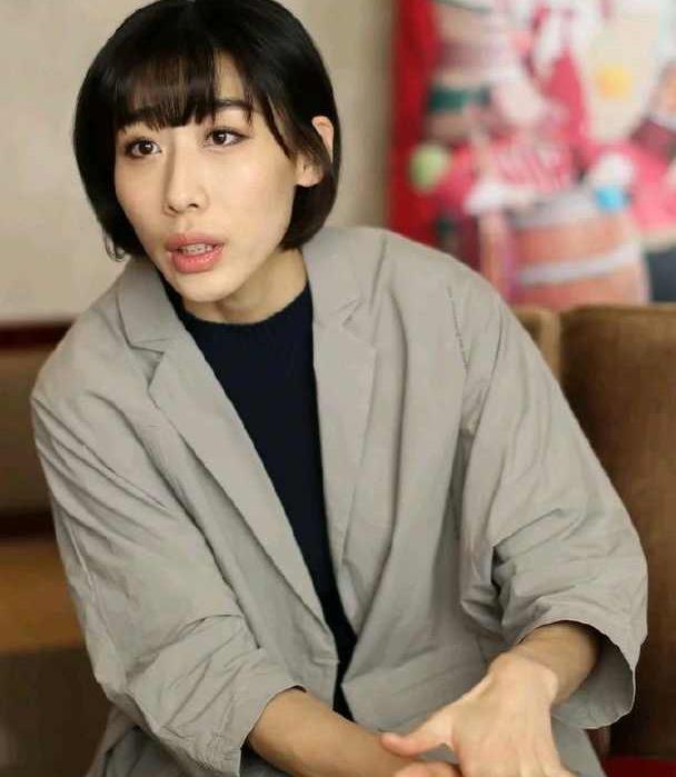演员人素汐插足董博婚姻,导致其与相恋九年妻子离婚!