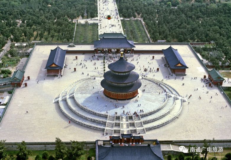 第3天:早餐后乘车赴北京御翠古文化广场(游览时间约1小时)后车赴京北