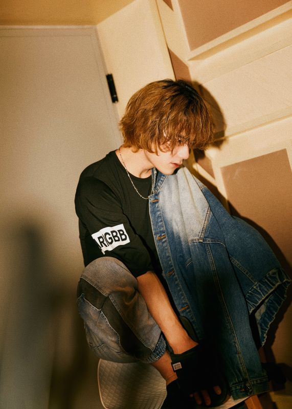 太一,又名"谓之太一", 身高180cm体重65kg,"碎至茉莉,谓之太一"是他对