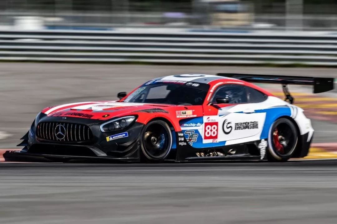 梅赛德斯-amg同样感谢其他车队和车手们高水平发挥!伟大的对手造就