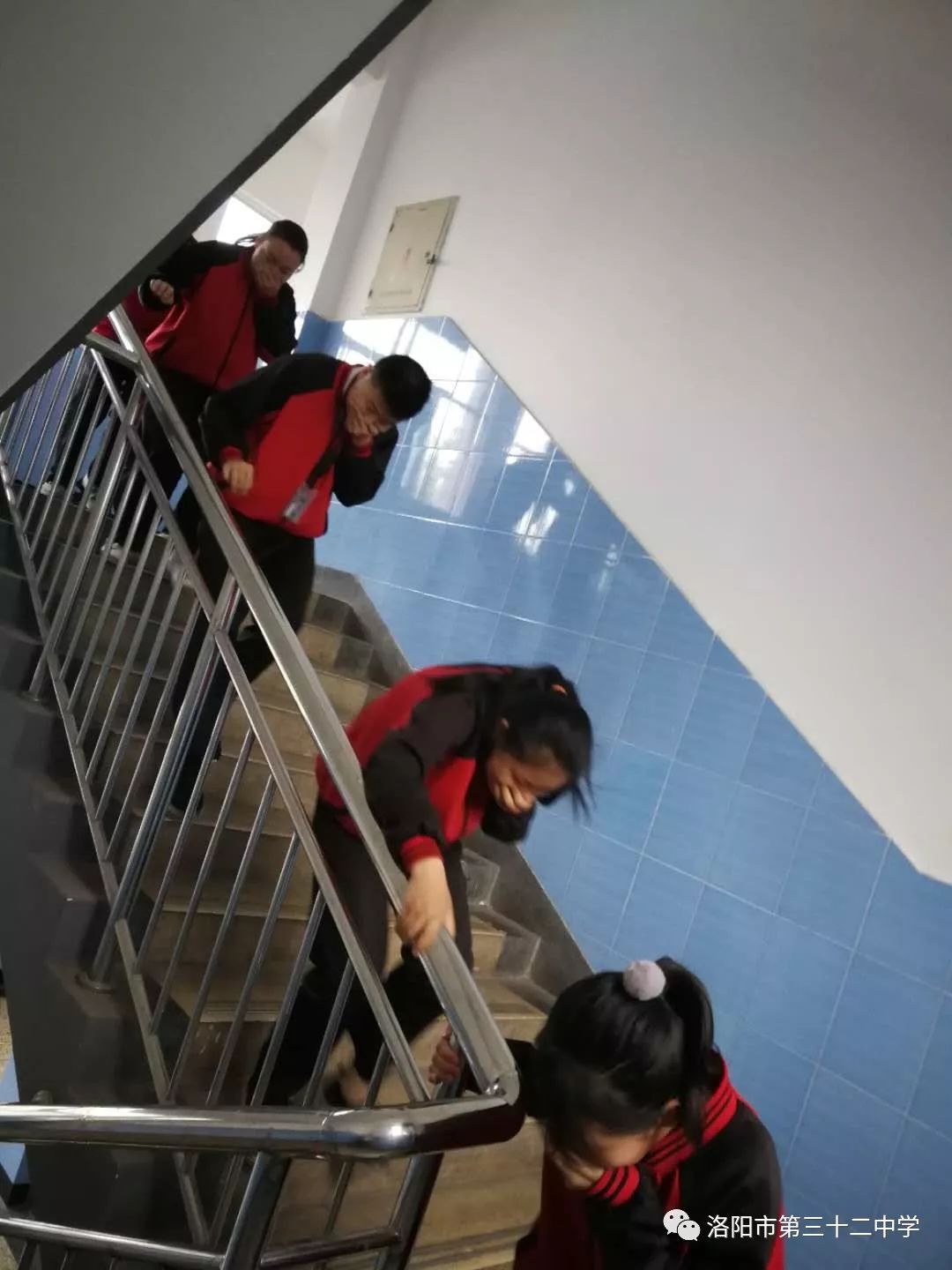未雨绸缪防灾减灾全员参与共筑平安洛阳市第三十二中学开展五月防灾