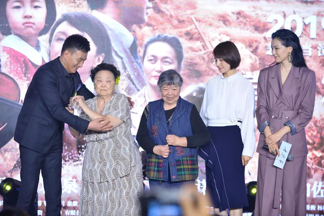 都被胡军刻画得入木三分,文艺浪漫 冼星海的女儿冼妮娜与 冼星海远在