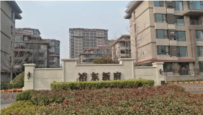 1个15万元即墨裕东新府车位只卖不租业主停车难