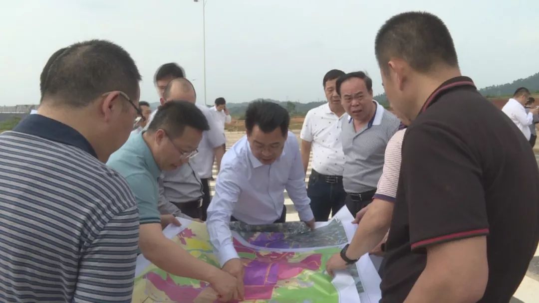 廖茂忠率队到海珠(丰顺)产业转移园调研相关企业选址地块
