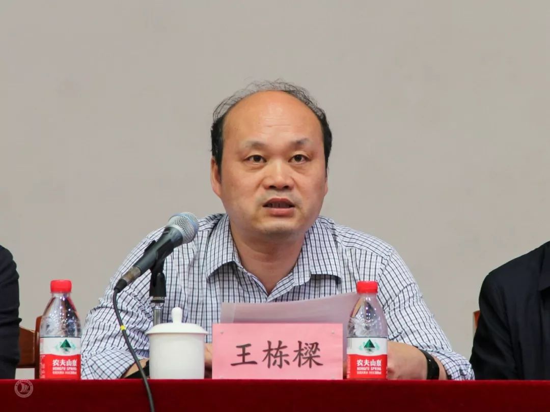 青春作伴共成长家长学校来支招万州中学成功举办第29届家长学校