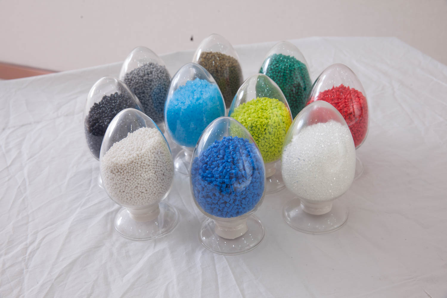 热塑性弹性体生产厂家为你解读热塑性弹性体是什么?