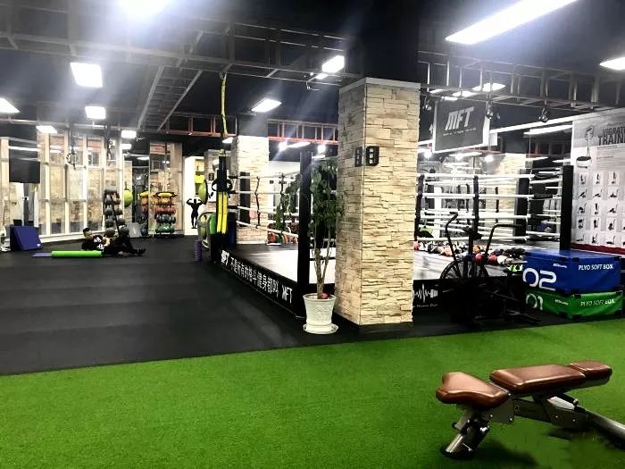 武汉人朋友圈里刷屏晒照的那些健身房,到底什么来头?